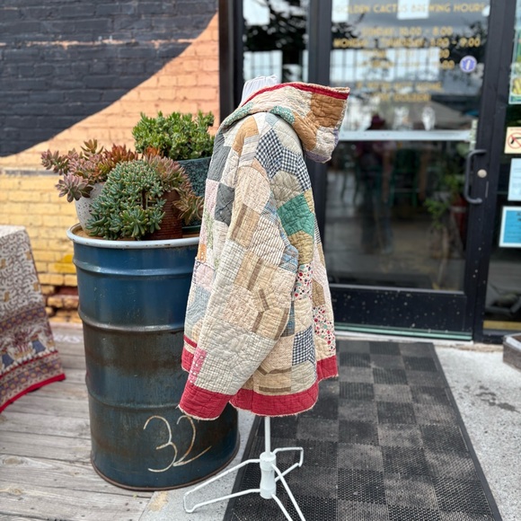 Farmhouse Quiltwork Chore Coat - Picture 2 of 13